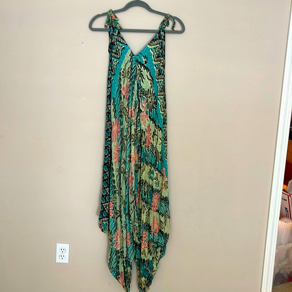 Flowy jumper size L